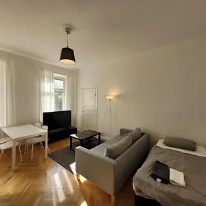 https://home-inn-vmg.find-stockholm-hotels.com